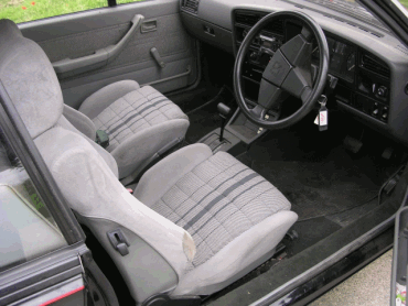 Vauxhall Cavalier Convertible inside